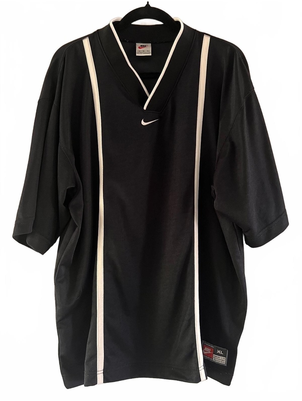 90s Vintage Nike Black Short Sleeve V-Neck Sports Shirt XL